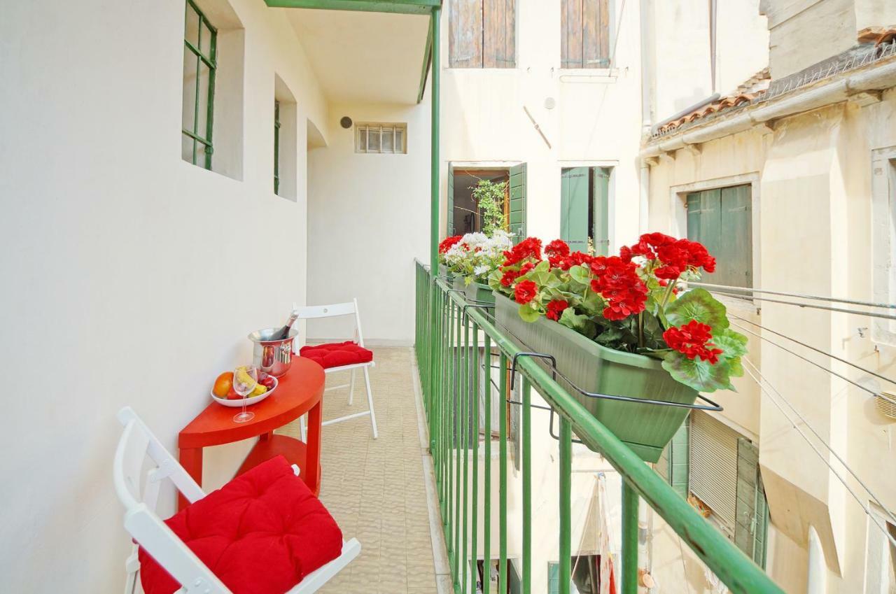 Calle Dei Fabbri Apartment Venesia Bagian luar foto