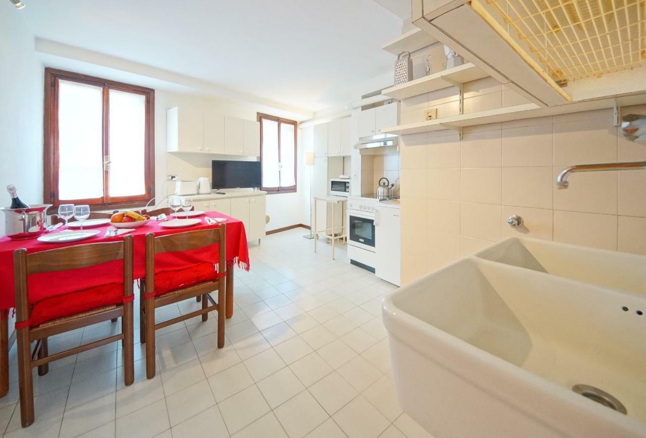 Calle Dei Fabbri Apartment Venesia Bagian luar foto