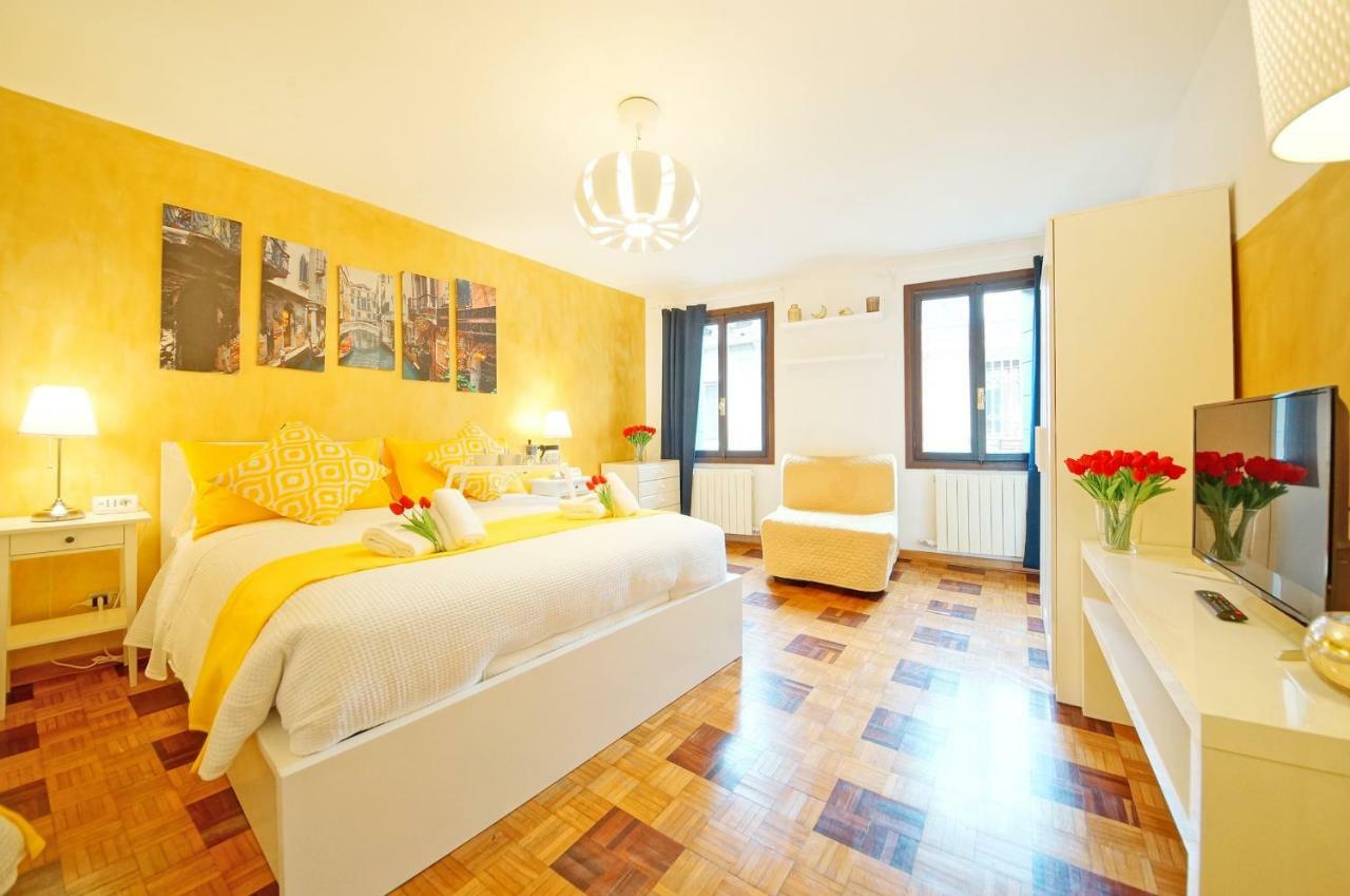 Calle Dei Fabbri Apartment Venesia Bagian luar foto